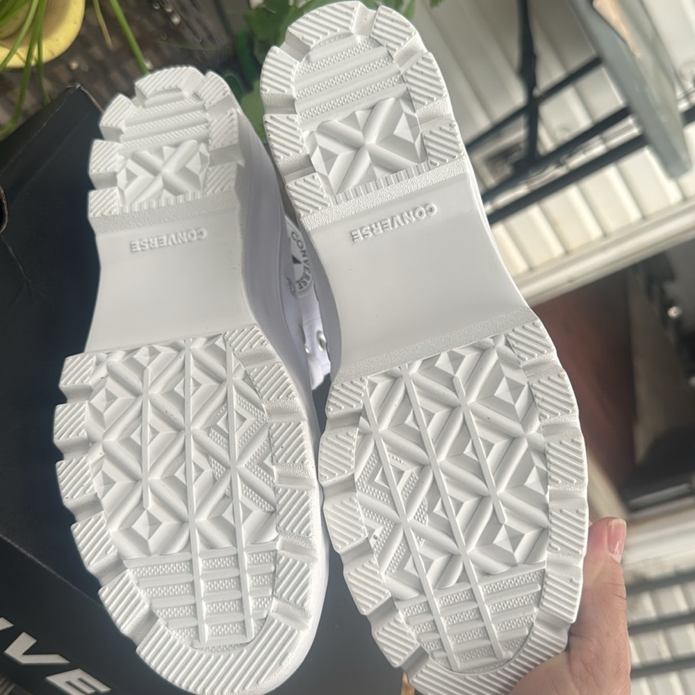 NWT ❇️Converse❇️ All Star White Platform Sneakers - Picture 7 of 8
